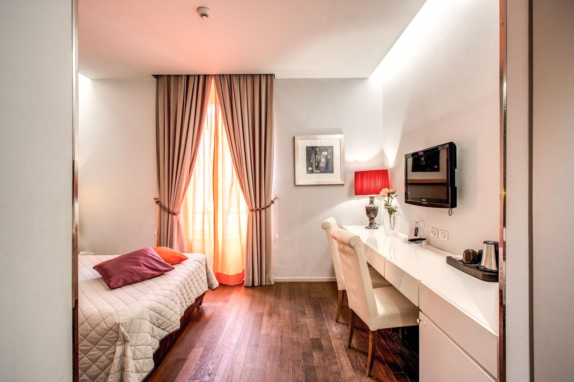 Boutique 4* Rom